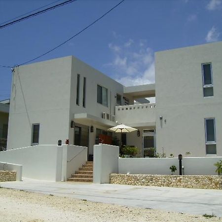 Отель Casa Di Bravo Miyakojima  Экстерьер фото